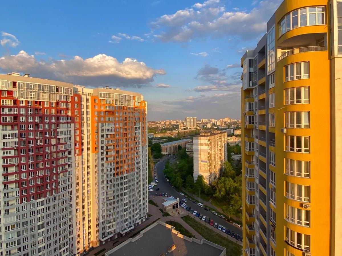 Затишна І Тепла Квартира, Метро Лівобережна, Мвц, Інститут Серця เคียฟ ภายนอก รูปภาพ