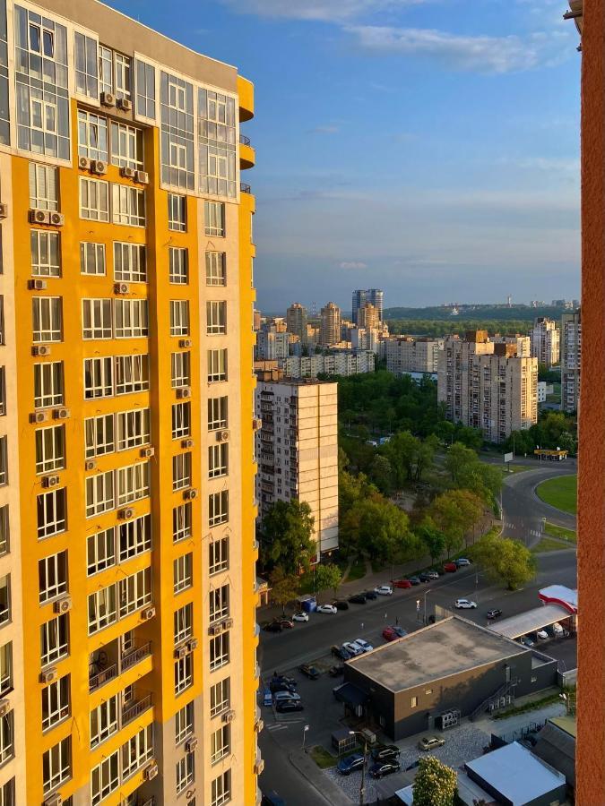 Затишна І Тепла Квартира, Метро Лівобережна, Мвц, Інститут Серця เคียฟ ภายนอก รูปภาพ